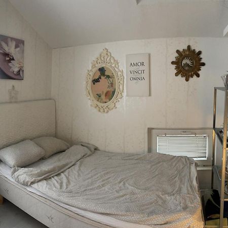 Pieni Huone 1 Km Jokirannasta Apartamento Turku Exterior foto